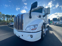 2015 Peterbilt 579 AUTOMATIC, ONLY 573K MILES,Double Bunk, Inverter, Virgin tires