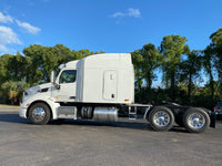 2015 Peterbilt 579 AUTOMATIC, ONLY 573K MILES,Double Bunk, Inverter, Virgin tires