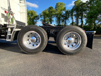 2015 Peterbilt 579 AUTOMATIC, ONLY 573K MILES,Double Bunk, Inverter, Virgin tires
