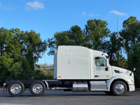 2015 Peterbilt 579 AUTOMATIC, ONLY 573K MILES,Double Bunk, Inverter, Virgin tires