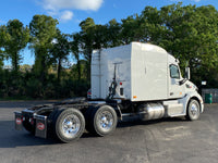 2015 Peterbilt 579 AUTOMATIC, ONLY 573K MILES,Double Bunk, Inverter, Virgin tires