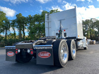 2015 Peterbilt 579 AUTOMATIC, ONLY 573K MILES,Double Bunk, Inverter, Virgin tires