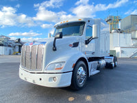 2015 Peterbilt 579 AUTOMATIC, ONLY 573K MILES,Double Bunk, Inverter, Virgin tires