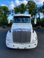 2015 Peterbilt 579 AUTOMATIC, ONLY 573K MILES,Double Bunk, Inverter, Virgin tires
