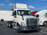 2014 FREIGHTLINER CASCADIA DAY CAB, DD13, 435 HP, 10 SPD, 178" WB, 441K MILES!!!!