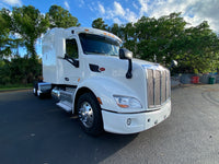 2015 Peterbilt 579 AUTOMATIC, ONLY 573K MILES,Double Bunk, Inverter, Virgin tires