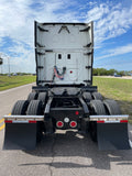 2015 Freightliner Cascadia, 10 spd, DD15, 455HP, 70" DOUBLE BUNK!