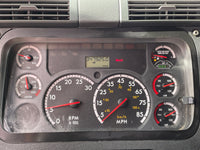 2015 Freightliner Cascadia, 10 spd, DD15, 455HP, 70" DOUBLE BUNK!