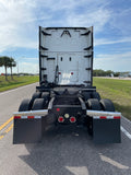 2015 Freightliner Cascadia, 10 spd, DD15, 455HP, 70" DOUBLE BUNK! 813k