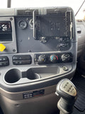 2015 Freightliner Cascadia, 10 spd, DD15, 455HP, 70" DOUBLE BUNK! 813k
