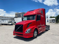 2013 Volvo VNL 670 CUMMINS ISX, AUTO, APU, INVERTER! only 592K miles!!!