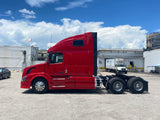 2013 Volvo VNL 670 CUMMINS ISX, AUTO, APU, INVERTER! only 592K miles!!!