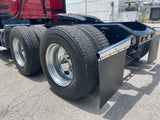 2013 Volvo VNL 670 CUMMINS ISX, AUTO, APU, INVERTER! only 592K miles!!!