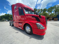 2013 Volvo VNL 670 CUMMINS ISX, AUTO, APU, INVERTER! only 592K miles!!!
