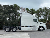 2018 PETE 579, Cummins X15, New Tires, APU, 80" Sleeper!