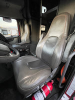 2019 VOLVO VNL860, I SHIFT AUTO, D13, 425 HP, Big Sleeper, Inverter, FRIDGE!!!!