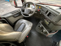 2019 VOLVO VNL860, I SHIFT AUTO, D13, 425 HP, Big Sleeper, Inverter, FRIDGE!!!!