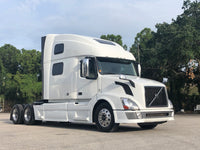 2015 Volvo VNL780 BIG SLEEPER, work station, I-shift AUTO, TV, Inverter, Fridge.