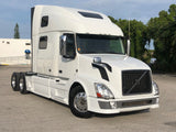 2015 Volvo VNL780 BIG SLEEPER, work station, I-shift AUTO, TV, Inverter, Fridge.