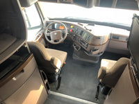 2015 Volvo VNL780 BIG SLEEPER, work station, I-shift AUTO, TV, Inverter, Fridge.