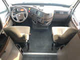 2015 Volvo VNL780 BIG SLEEPER, work station, I-shift AUTO, TV, Inverter, Fridge.