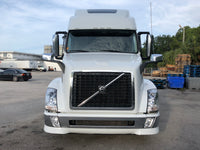 2015 Volvo VNL780 BIG SLEEPER, work station, I-shift AUTO, TV, Inverter, Fridge.