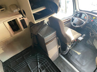2015 Volvo VNL 670 D13,I-shift AUTO, APU, INVERTER, 571k miles!!!