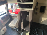 2015 Volvo VNL 670 D13,I-shift AUTO, APU, INVERTER, 571k miles!!!