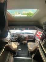 2015 Volvo VNL 670 D13,I-shift AUTO, APU, INVERTER, 571k miles!!!