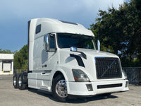 2015 Volvo VNL 670 D13,I-shift AUTO, APU, INVERTER, 571k miles!!!