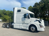 2015 Volvo VNL 670 D13,I-shift AUTO, APU, INVERTER, 571k miles!!!