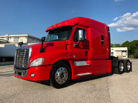 2015 Freightliner Cascadia DD15, 10 Speed, Virgin Tires, 599k,  Clean southern truck with WARRANTY!