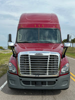 2016 Freightliner Cascadia DD13, 10 Spd Manual, Lots of options, LOW LOW Miles 496k