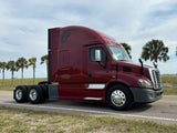 2016 Freightliner Cascadia DD13, 10 Spd Manual, Lots of options, LOW LOW Miles 496k