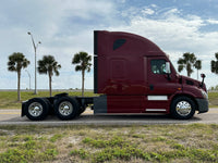 2016 Freightliner Cascadia DD13, 10 Spd Manual, Lots of options, LOW LOW Miles 496k