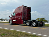 2016 Freightliner Cascadia DD13, 10 Spd Manual, Lots of options, LOW LOW Miles 496k