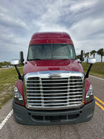 2016 Freightliner Cascadia DD13, 10 Spd Manual, Lots of options, LOW LOW Miles 496k