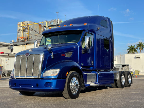 2017 Peterbilt 587, 13 Speed, CUMMINS ISX, 450 HP, 661k Miles!