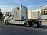 2012 Freightliner Cascadia 125, DD15, 10 Speed, PTO, Inverter!!!