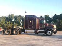 2010 Kenworth T660 , Cummins ISX, 10 Speed, PRE DEF truck, Legendary specs