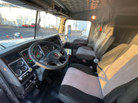 2013 Kenworth T660, 13 Speed, THERMO KING APU, VIRGIN TIRES!!! 765k Miles!