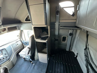 2015 Freightliner Cascadia AUTO 661K  DD15, 475HP, 70" DOUBLE BUNK!