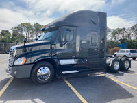 2017 FREIGHTLINER CASCADIA, DD15 AUTO 12 SPD, APU, 604K miles!!!