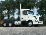 2012 Volvo Daycab 238k