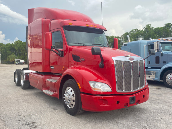 2016 Peterbilt 579, 10 Speed, CUMMINS ISX, APU, Collision Radar, MINT CONDITION