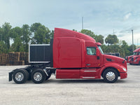 2016 Peterbilt 579, 10 Speed, CUMMINS ISX, APU, Collision Radar, MINT CONDITION