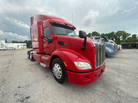 2016 Peterbilt 579, 10 Speed, CUMMINS ISX, APU, Collision Radar, MINT CONDITION