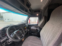 2016 Peterbilt 579, 10 Speed, CUMMINS ISX, APU, Collision Radar, MINT CONDITION