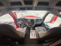 2016 Peterbilt 579, 10 Speed, CUMMINS ISX, APU, Collision Radar, MINT CONDITION