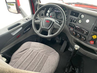 2016 Peterbilt 579, 10 Speed, CUMMINS ISX, APU, Collision Radar, MINT CONDITION